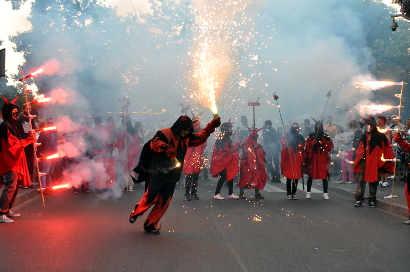 frytka-off-00-parada