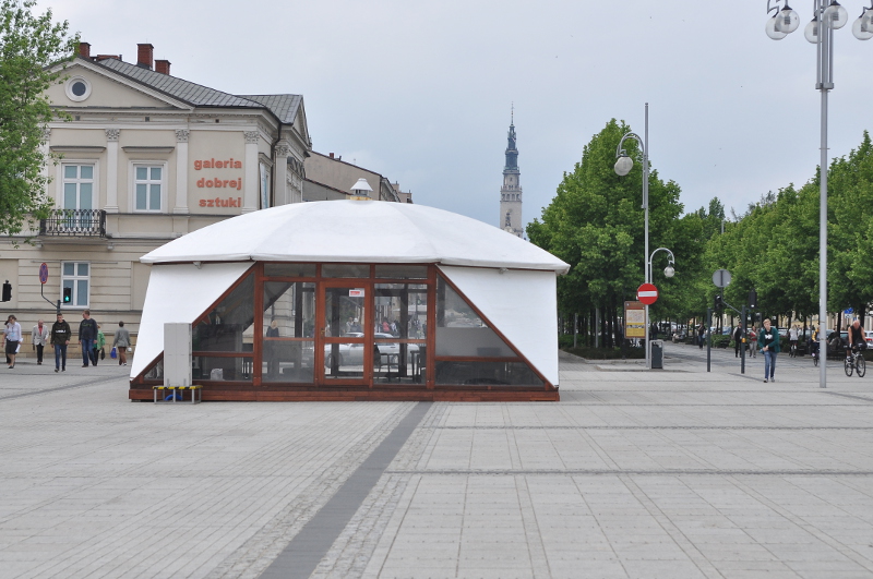 kawiarenka-letnia-plac-bieganskiego-1