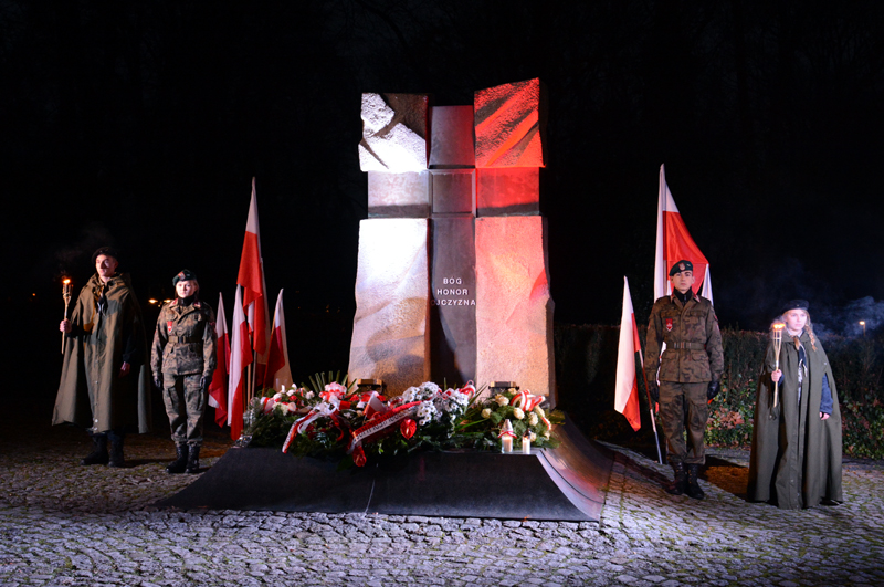 obchody-11-listopada-01