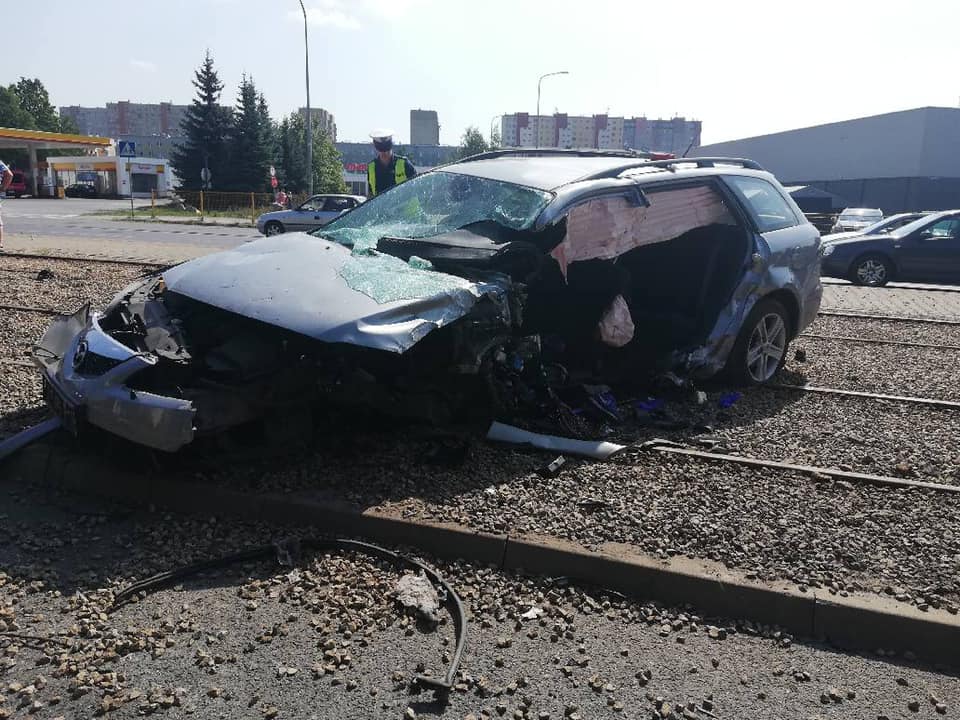 wypadek-mazda