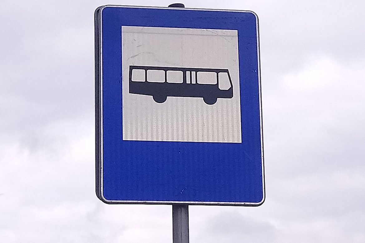 znak-przystanek-autobus-01